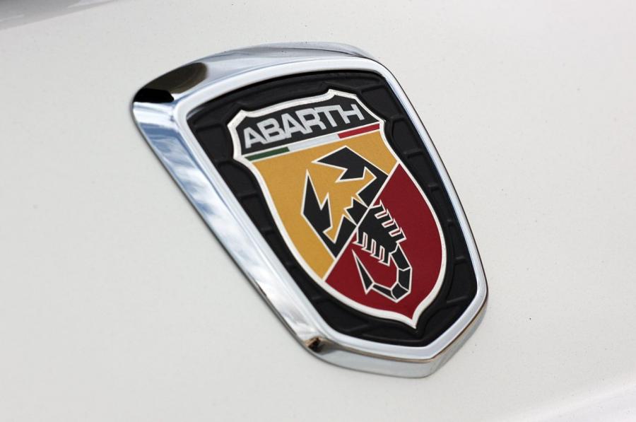  Fiat 500 Abarth 2012 года  (фото 74 из 121)